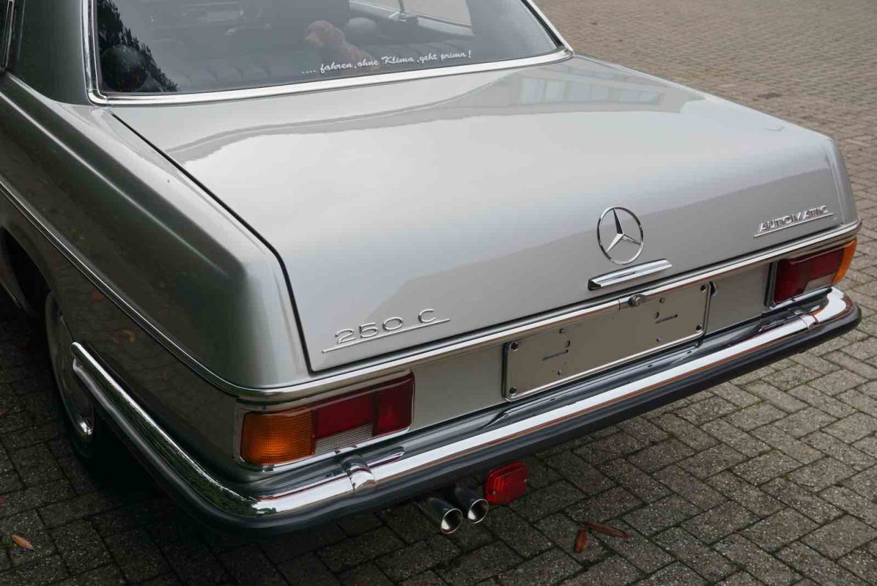 1972 Mercedes-Benz 250C Automatik Strich 8 114 Coupe Heck