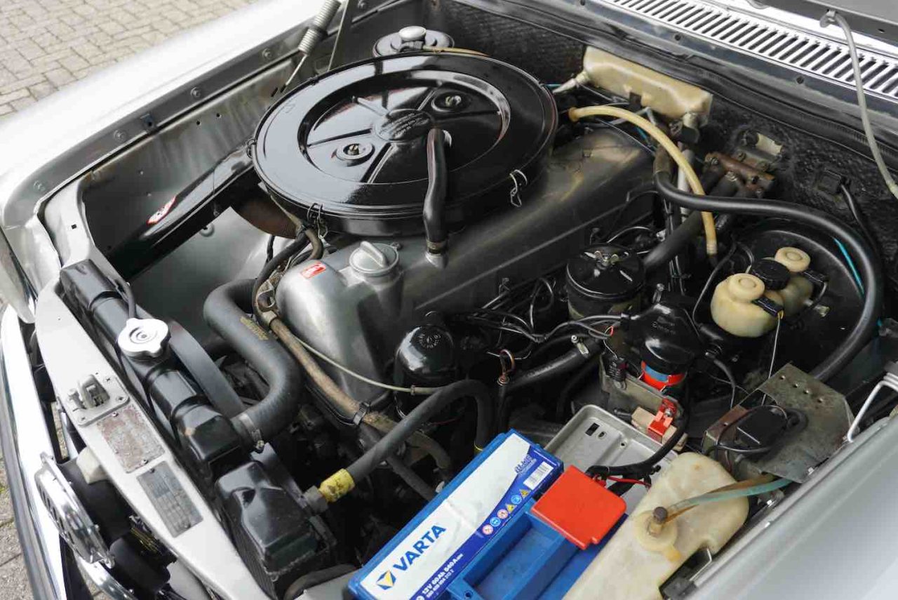 1972 Mercedes-Benz 250C Automatik Strich 8 114 Coupe Motor