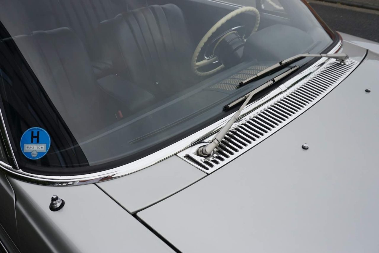 1972 Mercedes-Benz 250C Automatik Strich 8 114 Coupe Haube