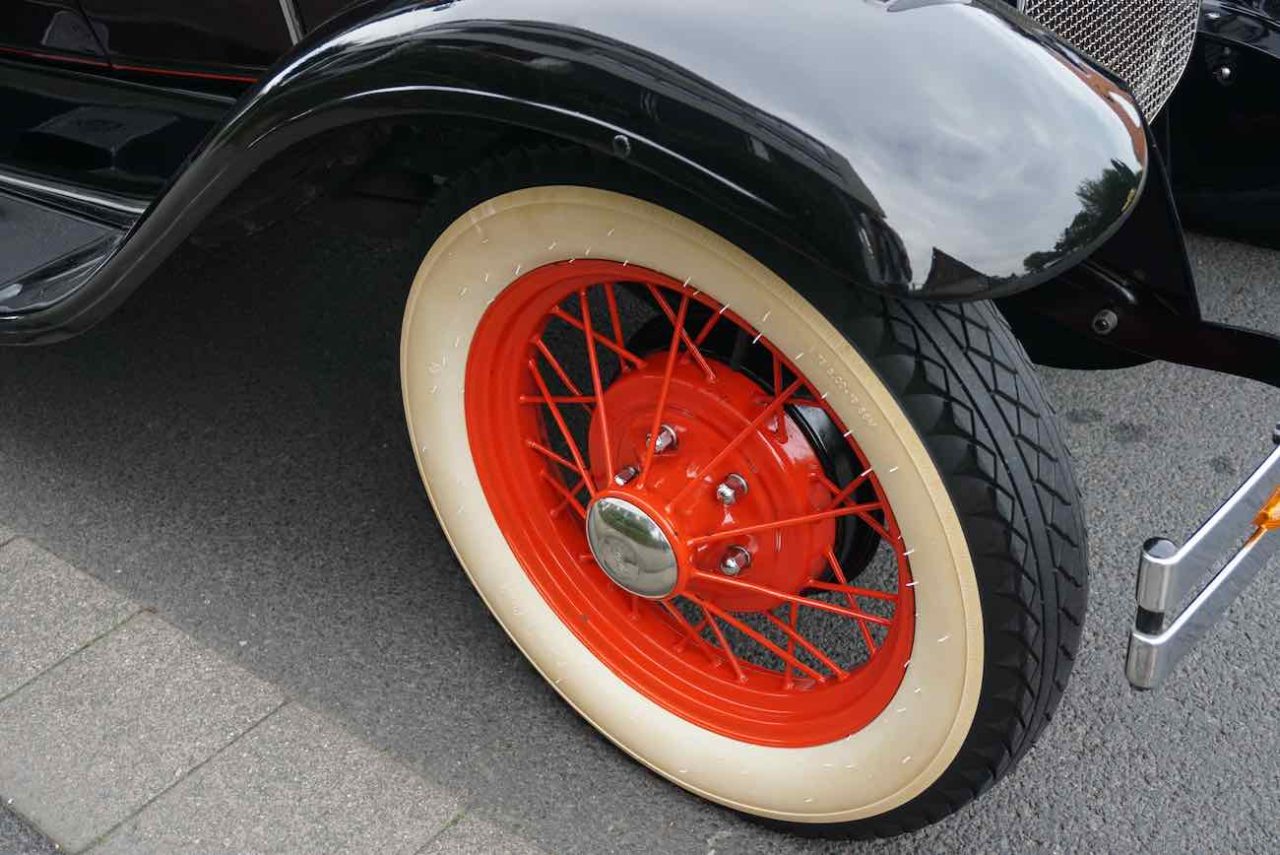 1931 Ford Model A Coupe mit Schwiegermuttersitz Kotflügel