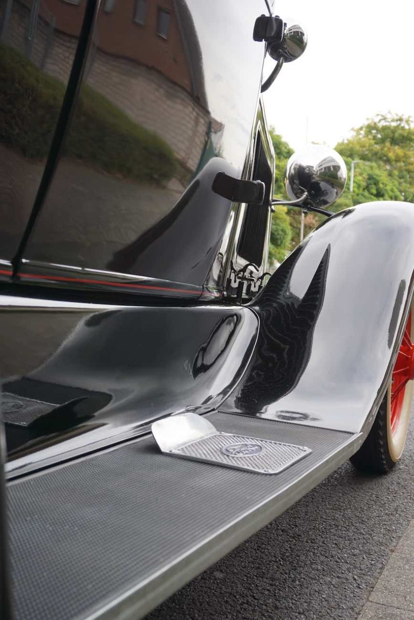 1931 Ford Model A Coupe mit Schwiegermuttersitz Trittbrett