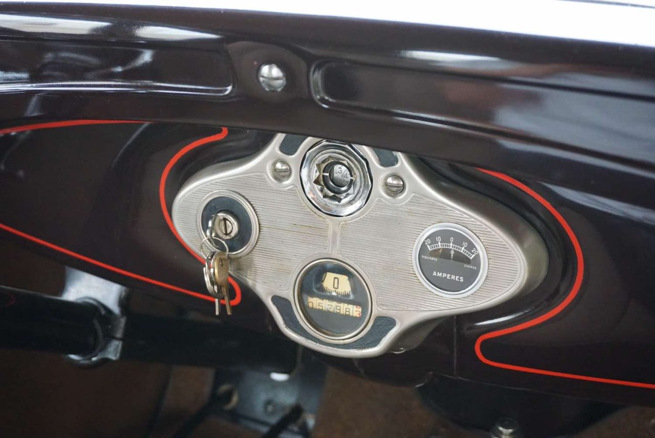 1931 Ford Model A Coupe mit Schwiegermuttersitz Tacho